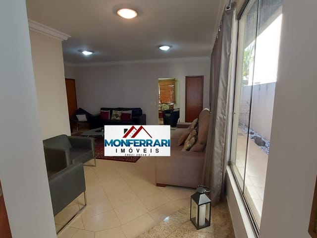 Casa com 463m² 3 quartos e 5 banheiros, à venda, no bairro Jardins Viena em Aparecida de Goiânia