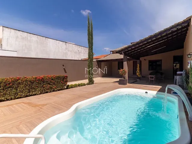 Casa com 450m² 4 quartos e 3 banheiros, à venda, no bairro Setor Habitacional Vicente Pires em Brasília