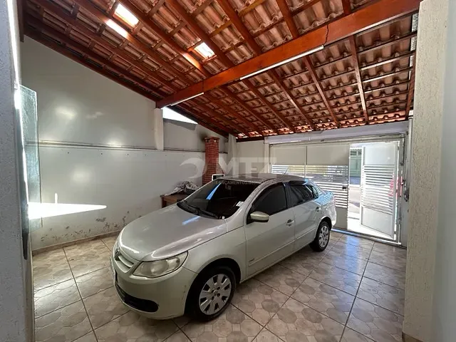 Casa com 125m² 2 quartos e 2 banheiros, à venda, no bairro Residencial Ouro Verde em Botucatu