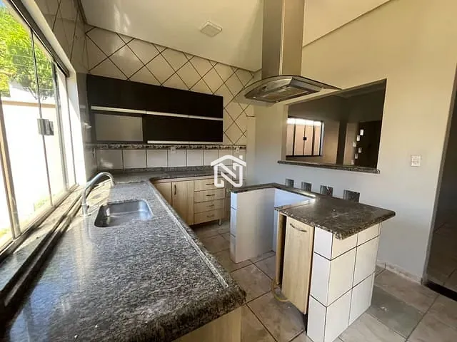 Casa com 378m² 3 quartos e 1 banheiro, à venda, no bairro Vila Milena em Paraíso do Tocantins