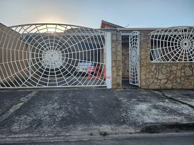 Casa com 480m² 4 quartos e 3 banheiros, à venda, no bairro Jardim Paraíso de Viracopos em Campinas