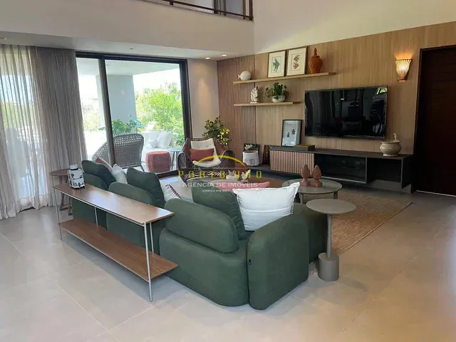 Casa com 700m² 5 quartos e 7 banheiros, à venda, no bairro Praia do Forte em Praia do Forte