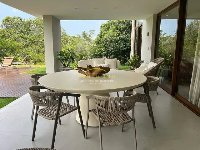Casa com 700m² 5 quartos e 7 banheiros, à venda, no bairro Praia do Forte em Praia do Forte