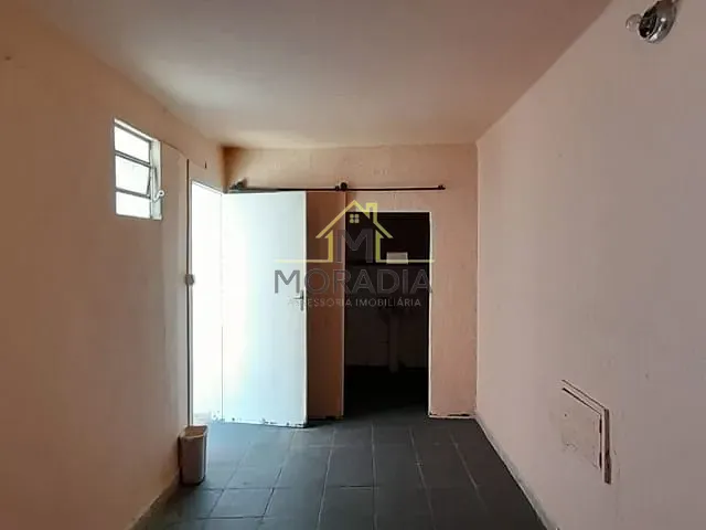 Casa com 754m² 6 quartos e 4 banheiros, à venda, no bairro Centro em Guaxupé