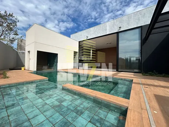 Casa com 800m² 4 quartos e 6 banheiros, à venda, no bairro Jardim Shangri-Lá em Bauru