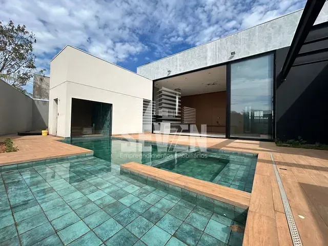 Casa com 800m² 4 quartos e 6 banheiros, à venda, no bairro Jardim Shangri-Lá em Bauru