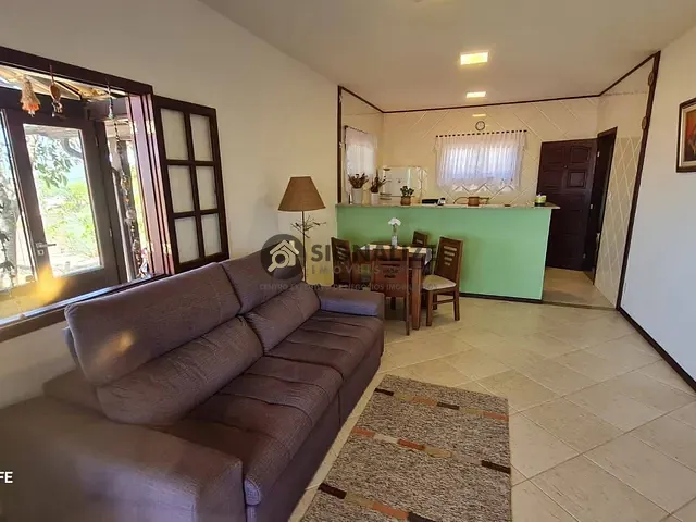 Casa com 300m² 3 quartos e 3 banheiros, à venda, no bairro Ogiva em Cabo Frio