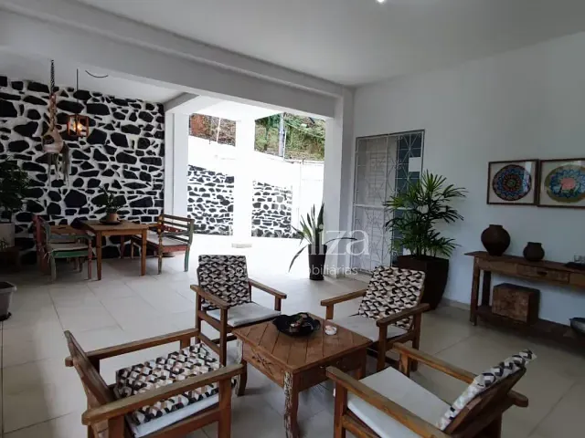 Casa com 476m² 4 quartos e 4 banheiros, à venda, no bairro Boa Vista em Ilhéus