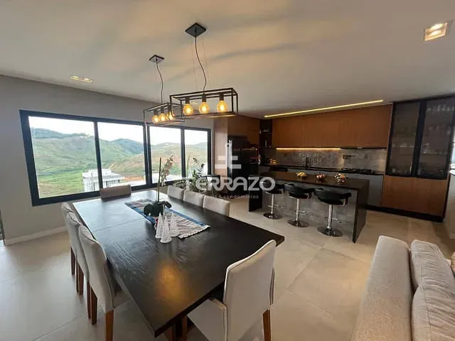 Casa com 340m² 4 quartos e 2 banheiros, à venda, no bairro ALPHAVILLE em Volta Redonda
