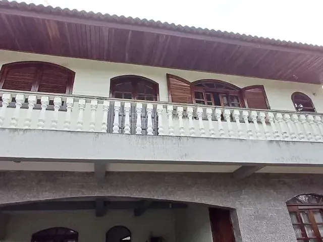 Casa com 200m², à venda, no bairro Loteamento Pineville em Pinhais