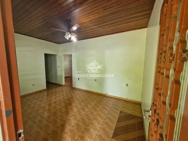 Casa com 616m² 2 quartos e 1 banheiro, à venda, no bairro Setor Comercial em Sinop