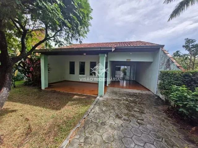 Casa com 616m² 2 quartos e 1 banheiro, à venda, no bairro Setor Comercial em Sinop