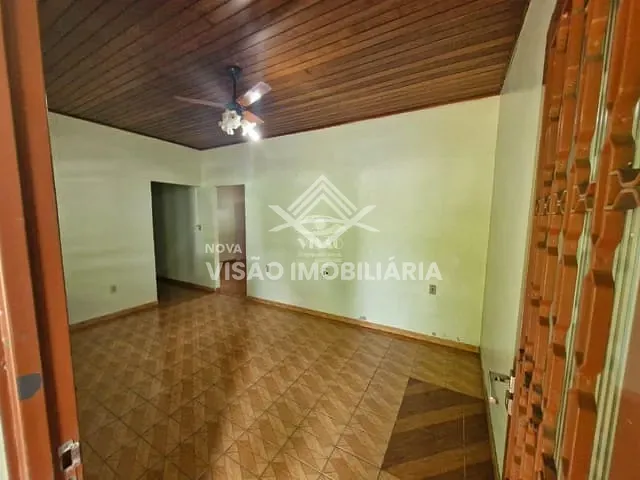 Casa com 616m² 2 quartos e 1 banheiro, à venda, no bairro Setor Comercial em Sinop