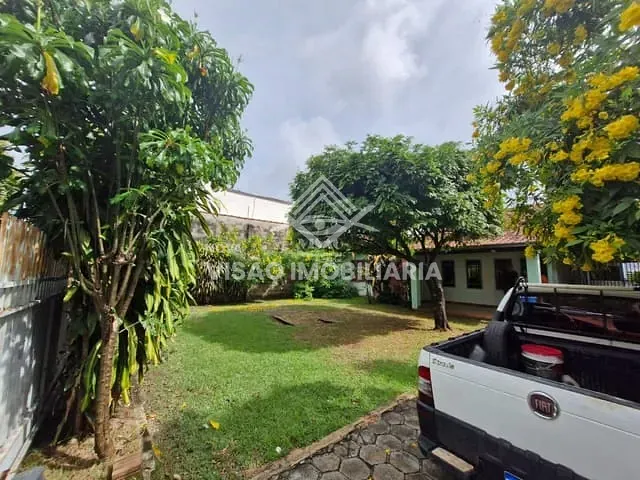 Casa com 616m² 2 quartos e 1 banheiro, à venda, no bairro Setor Comercial em Sinop