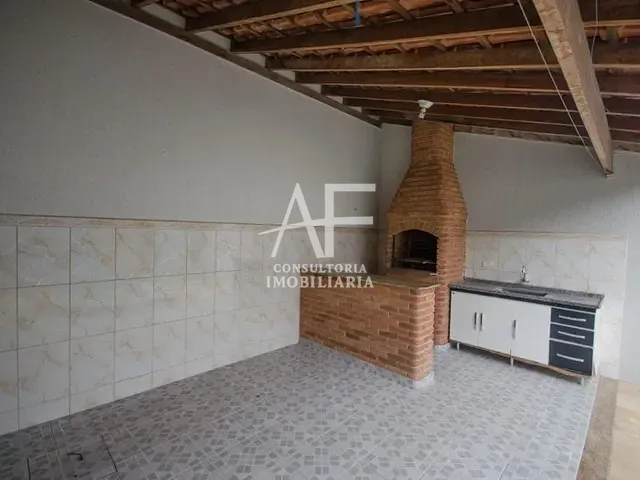 Casa com 131m² 2 quartos e 1 banheiro, à venda, no bairro Piracangaguá em Taubaté
