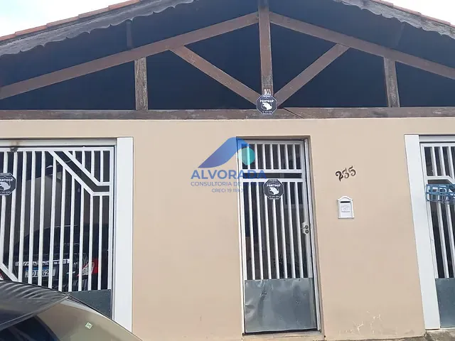 Casa 4 quartos e 2 banheiros, à venda, no bairro Jardim Torrão de Ouro em São José dos Campos