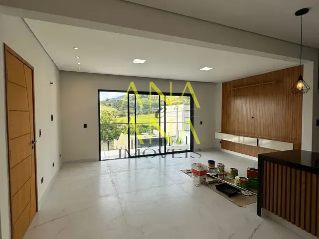 Casa 3 quartos e 3 banheiros, para alugar, no bairro Centro Industrial Rafael Diniz em Bragança Paulista