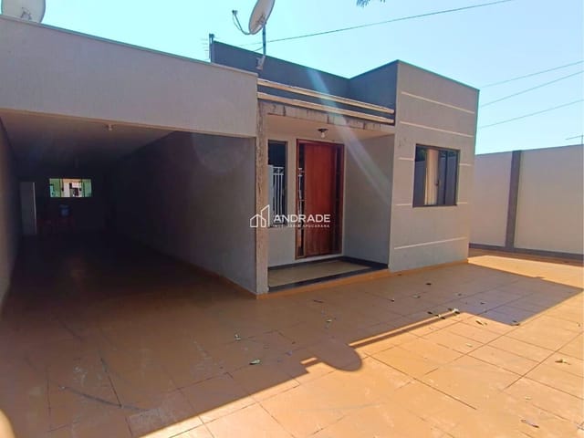 Casa com 360m² 4 quartos e 2 banheiros, à venda, no bairro Jardim Menegazzo em Apucarana