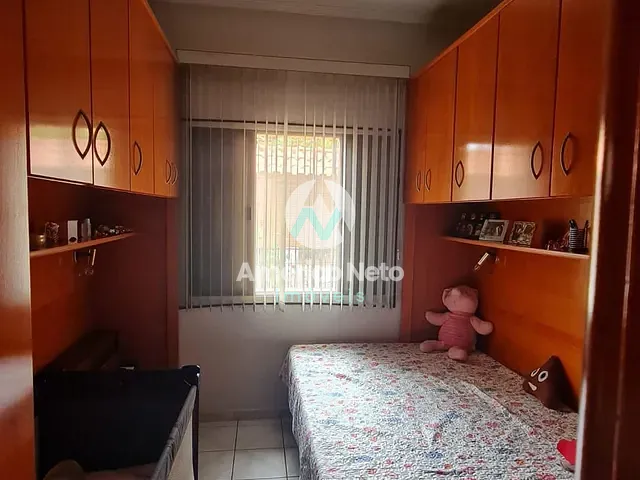 Casa com 211m² 2 quartos e 2 banheiros, à venda, no bairro Olímpico em São Caetano do Sul