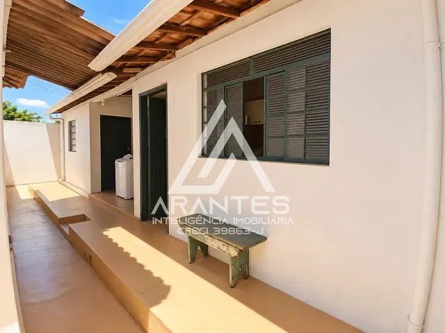 Casa 4 quartos e 3 banheiros, à venda, no bairro Centro em Barretos