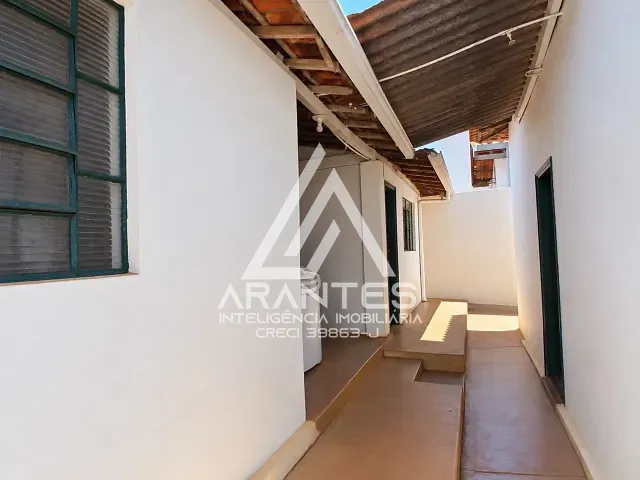 Casa 4 quartos e 3 banheiros, à venda, no bairro Centro em Barretos