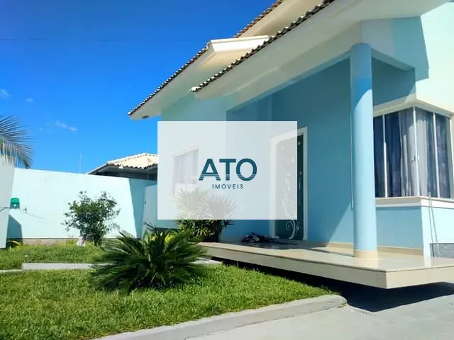 Casa com 420m² 4 quartos e 3 banheiros, à venda, no bairro Areias em Tijucas