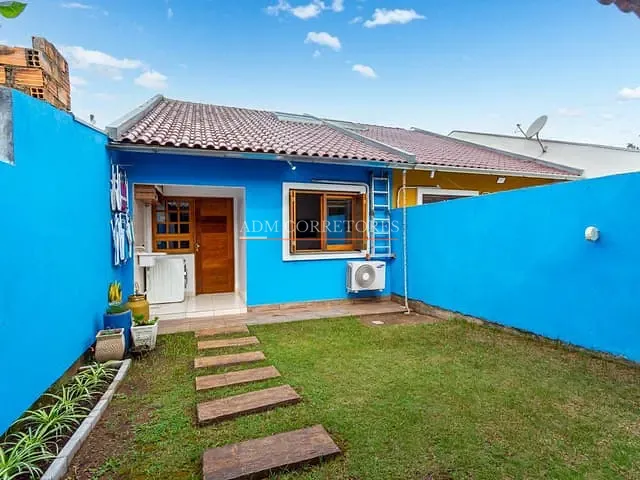 Casa com 85m² 2 quartos e 2 banheiros, à venda, no bairro Jardim do Bosque em Cachoeirinha