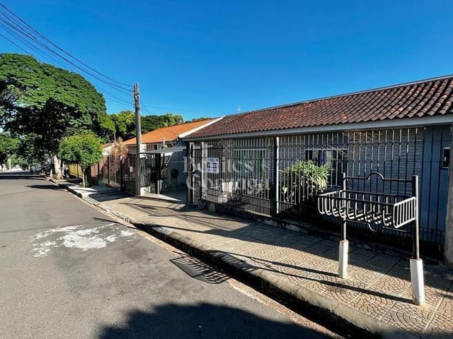 Foto do Casa - Casa à venda em Maringá, Jardim América, com 130 m² Uteis, 4 quartos, Edicula com Churrasquiraca e 4 vagas | Benites & Gonzaga Imóveis