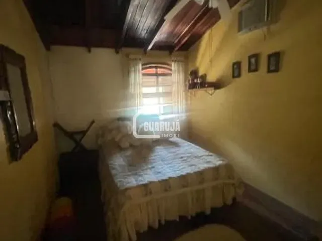 Casa 5 quartos e 1 banheiro, à venda, no bairro Jardim Acapulco em Guarujá