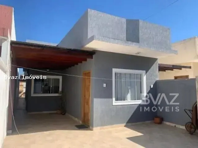 Casa com 180m² 3 quartos e 3 banheiros, à venda, no bairro Nova São Pedro em São Pedro da Aldeia