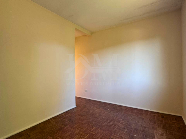 Casa 3 quartos e 2 banheiros, para alugar, no bairro Jardim Capivari em Jaguariaíva