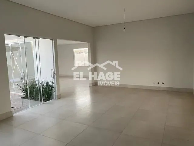 Casa com 475m² 3 quartos e 4 banheiros, à venda, no bairro Jardim Itália em Cuiabá