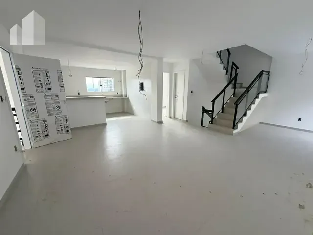 Casa com 300m² 3 quartos e 2 banheiros, à venda, no bairro da Luz em Nova Iguaçu