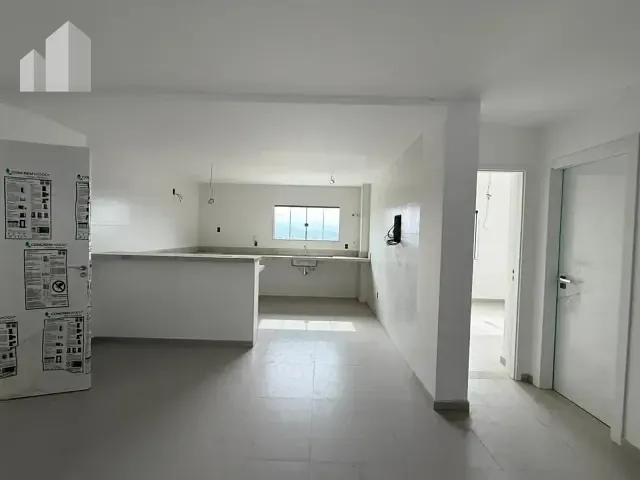 Casa com 300m² 3 quartos e 2 banheiros, à venda, no bairro da Luz em Nova Iguaçu