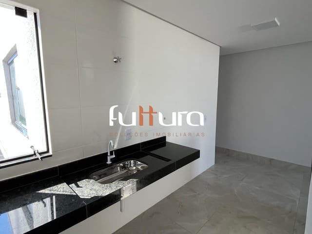 Casa com 180m² 3 quartos e 2 banheiros, à venda, no bairro Parque Itatiaia em Aparecida de Goiânia