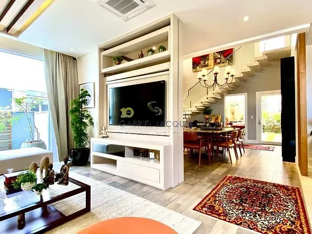 Casa com 432m² 3 quartos e 3 banheiros, à venda, no bairro Cidade Universitária Pedra Branca em Palhoça