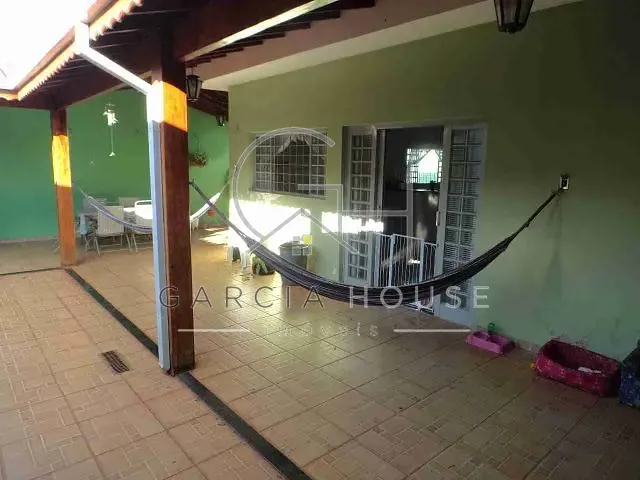 Casa com 374m² 5 quartos e 3 banheiros, à venda, no bairro Parque Residencial Cândido Portinari em Ribeirão Preto