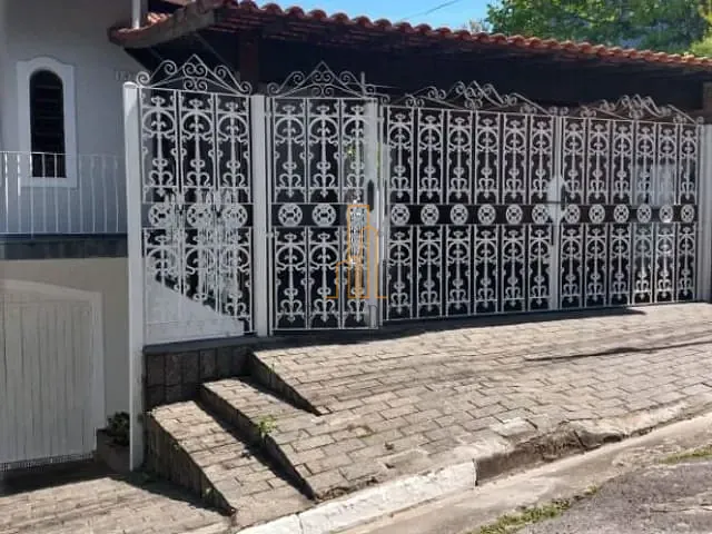 Casa com 250m² 3 quartos e 4 banheiros, à venda ou para alugar, no bairro Jardim Panorama em Ribeirão Pires