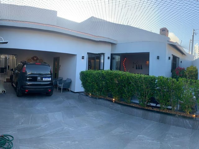 Casa com 368m² 3 quartos e 4 banheiros, à venda, no bairro Aeroporto em Aracaju