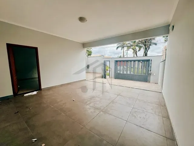 Casa com 300m² 3 quartos e 5 banheiros, à venda, no bairro Jardim Califórnia em Ribeirão Preto