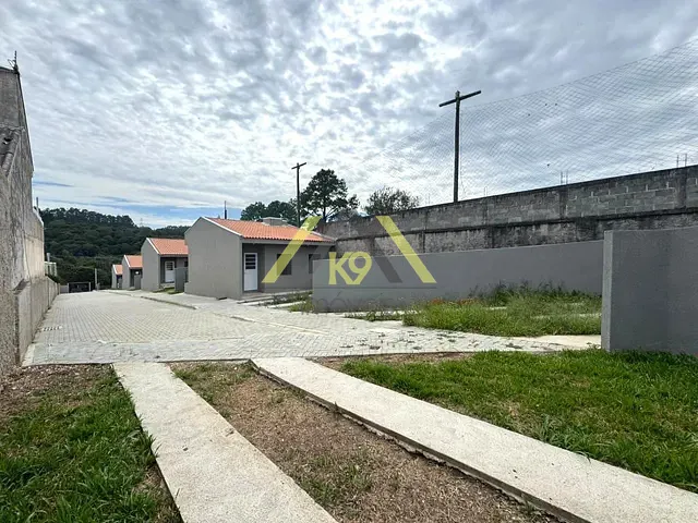 Casa com 175m² 3 quartos e 2 banheiros, à venda, no bairro São Gabriel em Colombo