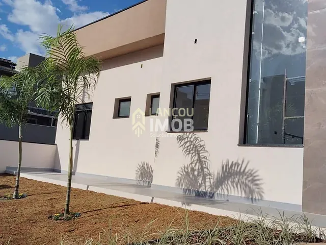Casa com 320m² 3 quartos e 3 banheiros, à venda, no bairro Loteamento Villaggio di San Francisco em Jundiaí