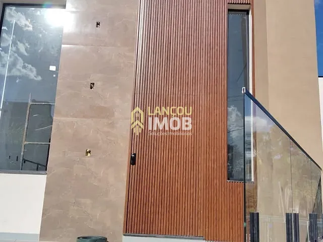 Casa com 320m² 3 quartos e 3 banheiros, à venda, no bairro Loteamento Villaggio di San Francisco em Jundiaí