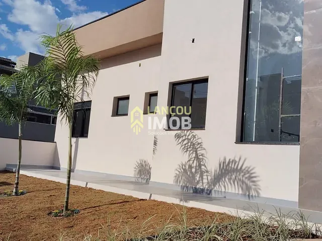 Casa com 320m² 3 quartos e 3 banheiros, à venda, no bairro Loteamento Villaggio di San Francisco em Jundiaí