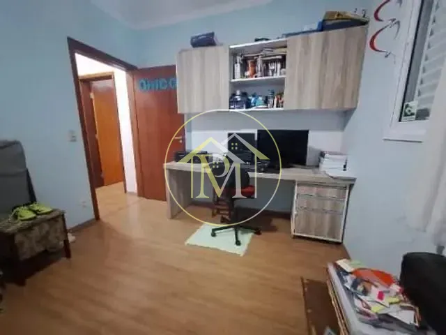 Casa com 250m² 3 quartos e 4 banheiros, à venda, no bairro Iporanga em Sorocaba