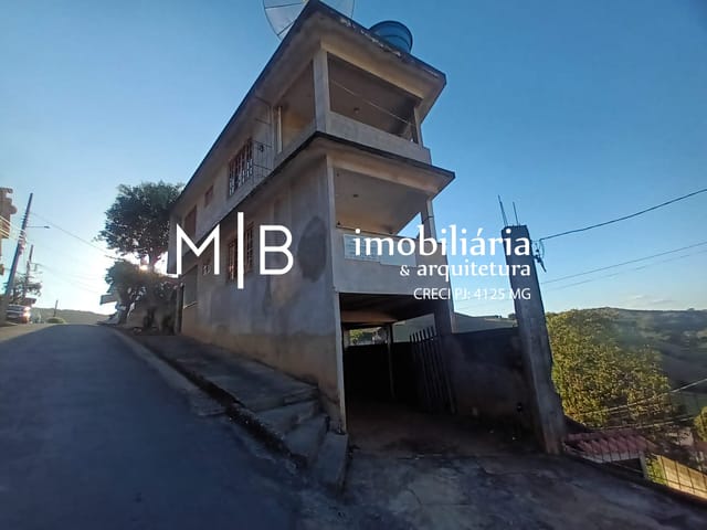 Casa à venda, no bairro THOME em CATAGUASES