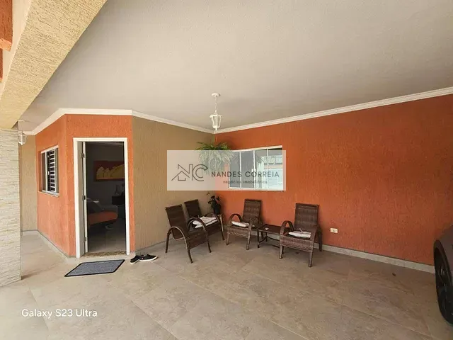 Casa com 275m² 4 quartos e 4 banheiros, à venda, no bairro Pacaembu em Londrina