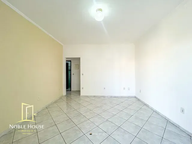 Casa 3 quartos e 2 banheiros, à venda, no bairro Jardim Santo Antônio em Valinhos