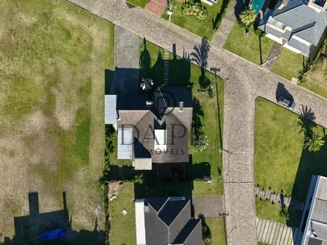 Casa com 683m² 4 quartos e 5 banheiros, à venda, no bairro Centro em Osório