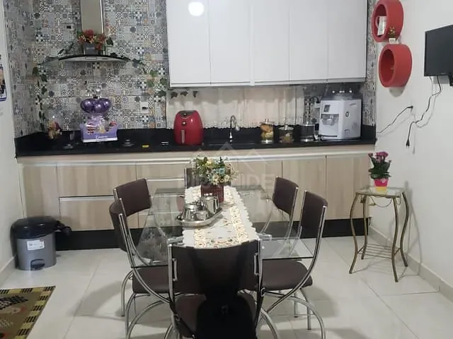 Casa com 163m² 2 quartos e 1 banheiro, à venda, no bairro Augusto de Almeida em Poços de Caldas